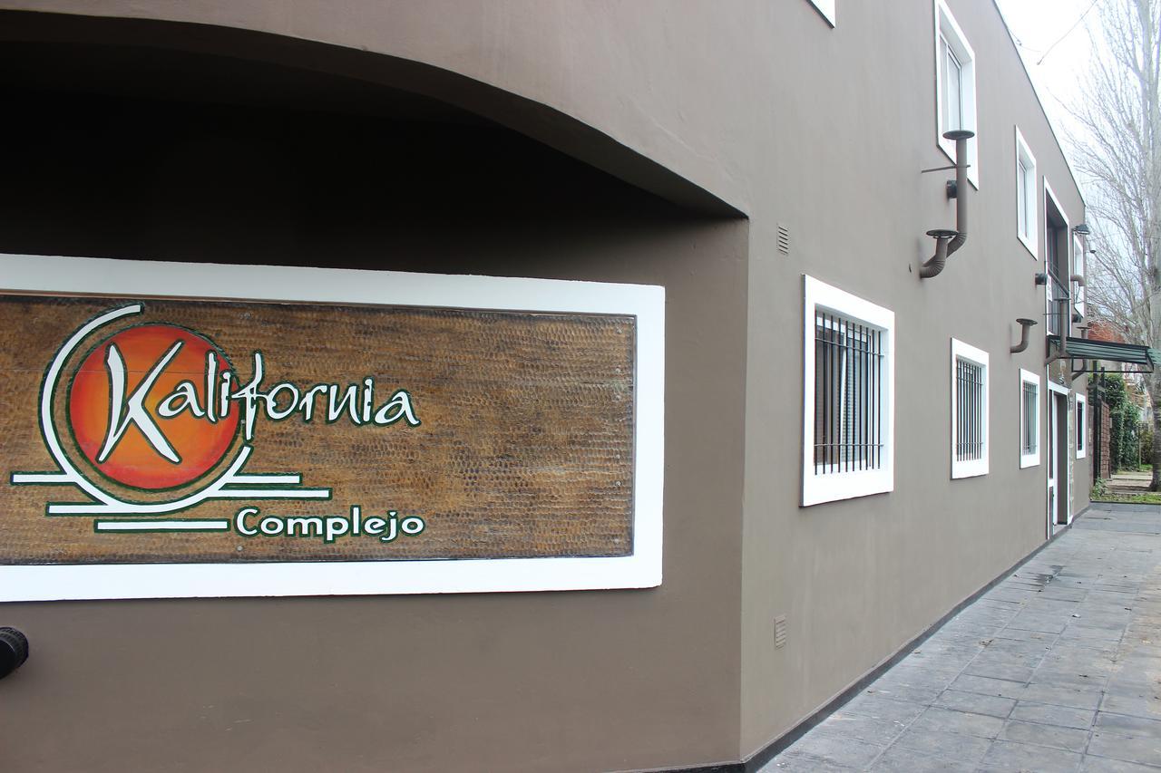 Complejo Kalifornia * Pilar (Buenos Aires)